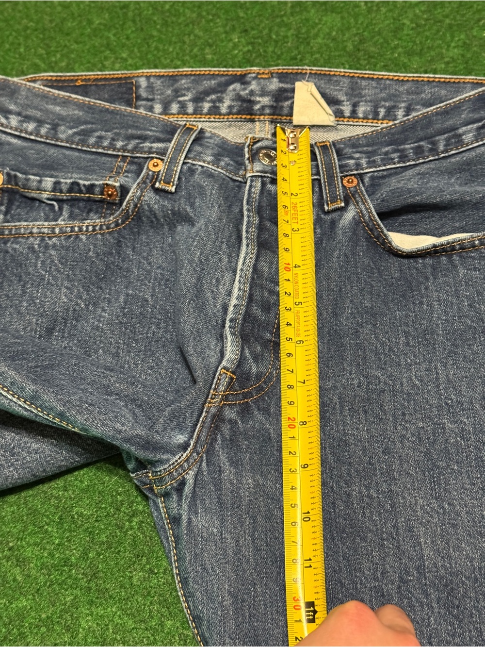 Levis 501 Button Fly 32x32 Medium Wash Vintage 90s Y2K Denim Jeans Original Fit - Picture 11 of 11
